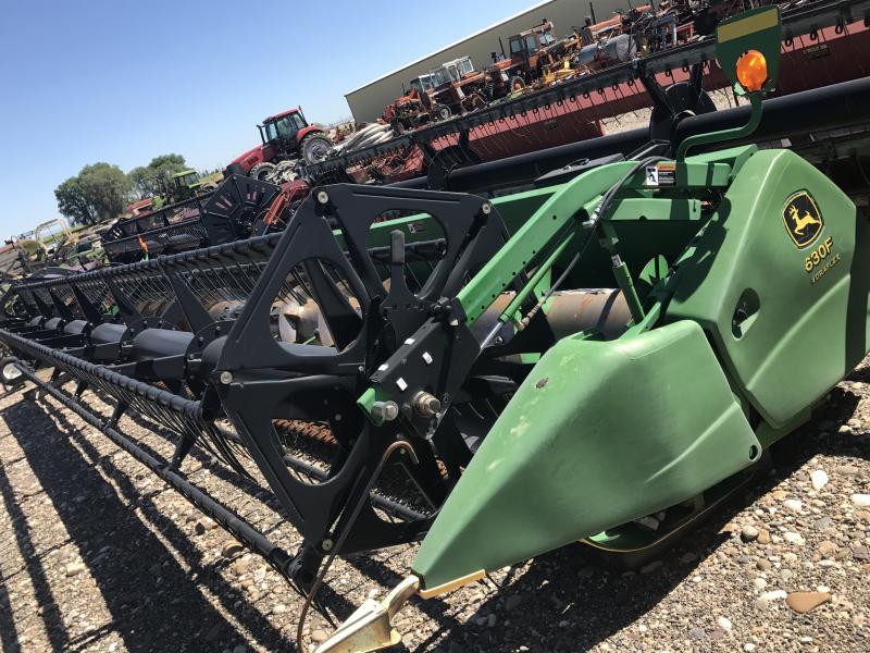  JOHN DEERE 630F